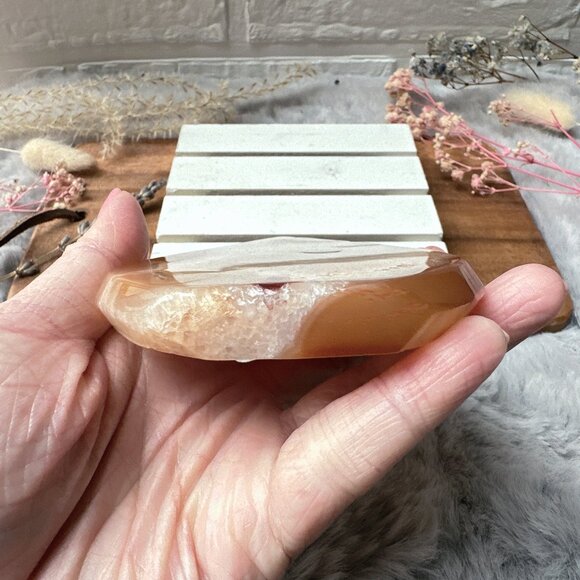 Gorgeous Carnelian Flame - Picture 7 of 8